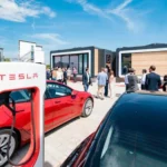 Увольнение Tesla команды Supercharger шокировала всю отрасль